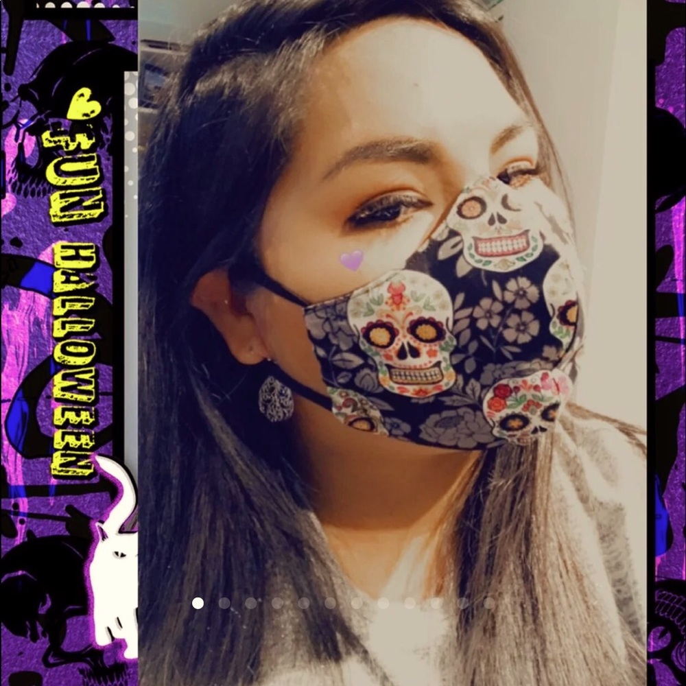 Face mask for adults